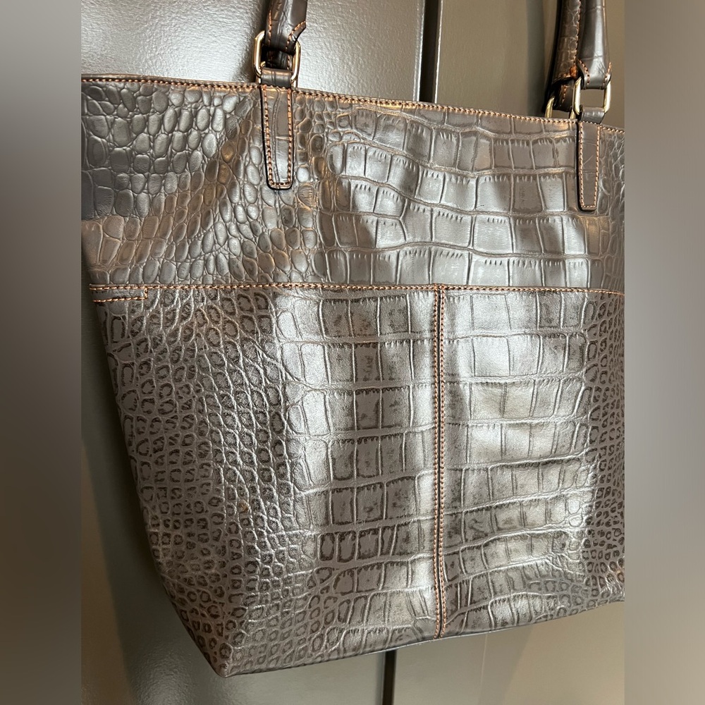 Genuine Leather hand Bag - Picture 5 of 11